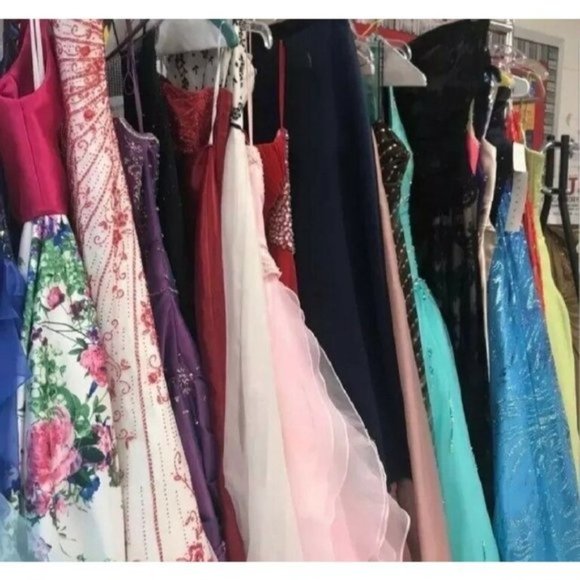 HUGE Lot of Plus Size Junior's Clothing Size 3X Valued over $400! 9 items! NEW! - Picture 5 of 7